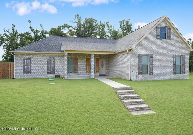 Homes for sale in Yazoo City, MS | 2021 Jrv Brown Rd, Yazoo City, MS 39194 | MLS# 4155116