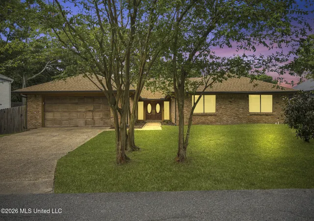 Homes for sale in Biloxi, MS | 326 Fairview Dr, Biloxi, MS 39531 | MLS# 4155413