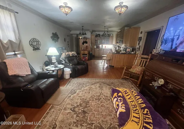 Homes for sale in Biloxi, MS | 214 Querens Ave, Biloxi, MS 39530 | MLS# 4155126