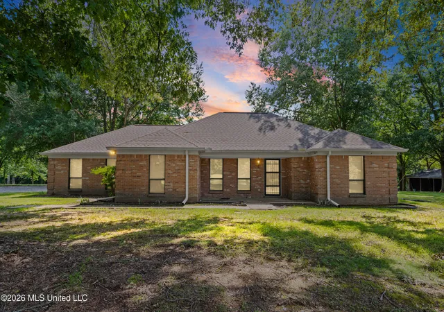 Homes for sale in Olive Branch, MS | 11255 Whispering Pines Dr, Olive Branch, MS 38654 | MLS# 4155203