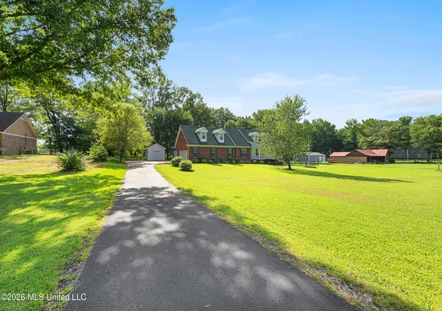 Homes for sale in Byhalia, MS | 127 W Sweetwater Rd, Byhalia, MS 38611 | MLS# 4155157