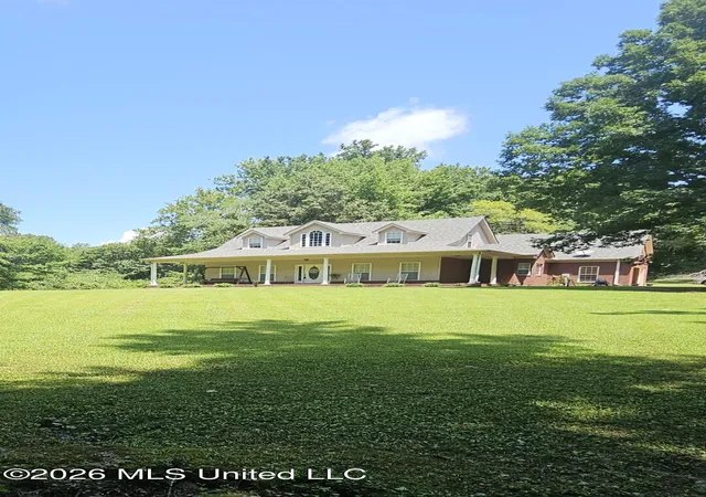 Photo 1 of Single family home for sale at 8686 Sheltowee Trl, Hernando, MS 38632 | MLS# 4155554 | Listing updated on 2026-09-14
