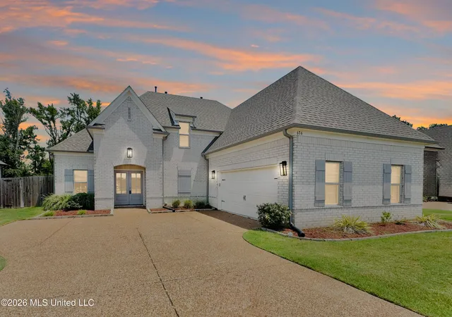 Single family home for sale at 626 Dudley Dr, Hernando, MS 38632 | MLS# 4155166
