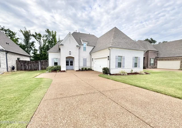Photo 3 of Single family home for sale at 626 Dudley Dr, Hernando, MS 38632 | MLS# 4155166 | Listing updated on 2026-09-21
