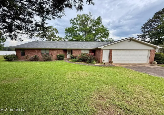 Homes for sale in Canton, MS | 106 Skiers Pt, Canton, MS 39046 | MLS# 4155173