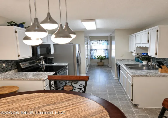 Photo 3 of Single family home for sale at 7439 Perrin Ln, Horn Lake, MS 38637 | MLS# 4155197 | Listing updated on 2026-07-31