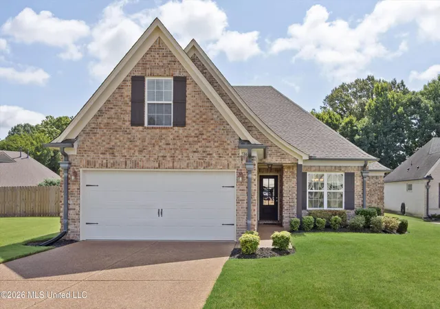 Photo 1 of Sale Pending at 5166 Ashdown Pl, Southaven, MS 38672 | MLS# 4156291 | Listing updated on 2026-09-18