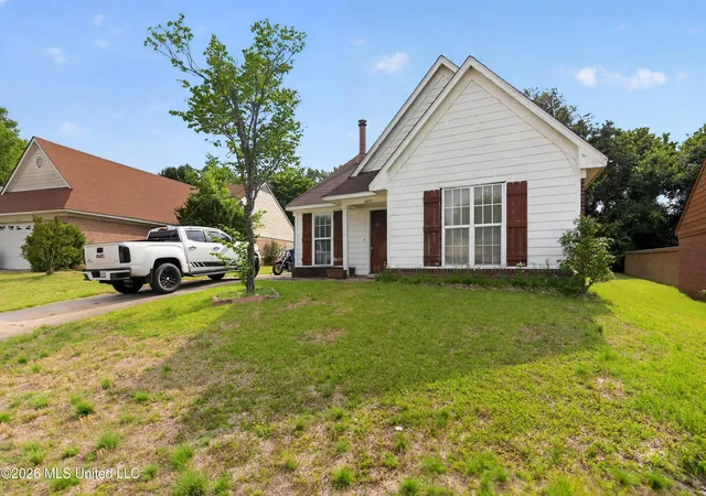 Homes for sale in Olive Branch, MS | 6422 Oak Leaf Dr, Olive Branch, MS 38654 | MLS# 4155174