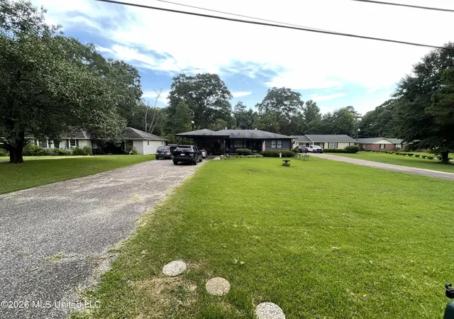 Homes for sale in Laurel, MS | 1172 W 20th St, Laurel, MS 39440 | MLS# 4155215