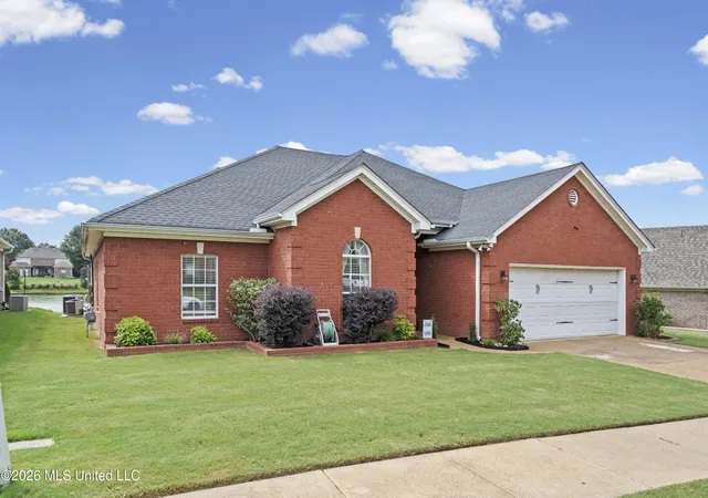 Homes for sale in Hernando, MS | 1211 E Cross Creek Dr, Hernando, MS 38632 | MLS# 4155755