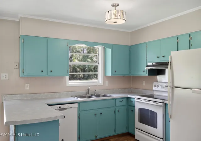 Photo 2 of Single family home for sale at 6301 Cleo Dr, Moss Point, MS 39562 | MLS# 4155303 | Listing updated on 2026-08-05