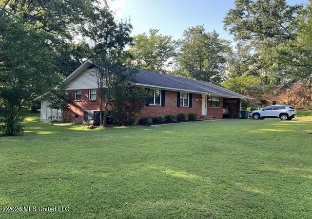 Photo 2 of Single family home for sale at 1510 W Govan St, Grenada, MS 38901 | MLS# 4156298 | Listing updated on 2026-07-27