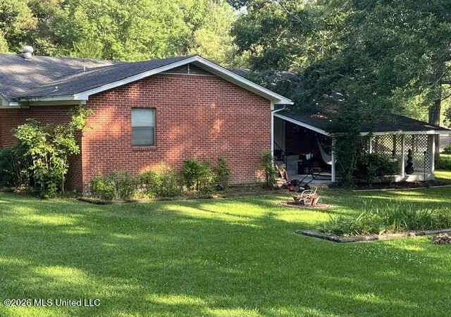 Photo 4 of Single family home for sale at 1510 W Govan St, Grenada, MS 38901 | MLS# 4156298 | Listing updated on 2026-07-27