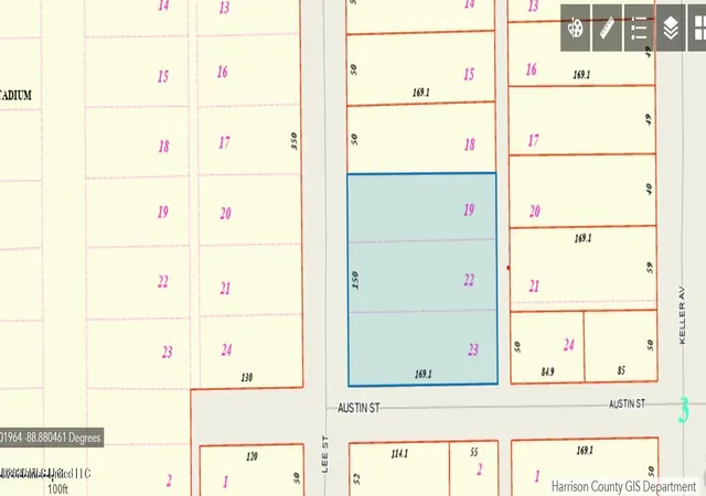 Homes for sale in Biloxi, MS | 250 Lee St, Biloxi, MS 39530 | MLS# 4155306