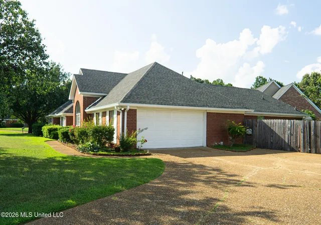Photo 3 of Single family home for sale at 450 Fairfield Dr, Madison, MS 39110 | MLS# 4155325 | Listing updated on 2026-09-12