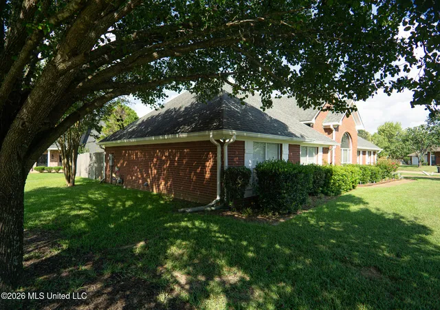 Photo 3 of Single family home for sale at 450 Fairfield Dr, Madison, MS 39110 | MLS# 4155325 | Listing updated on 2026-09-12