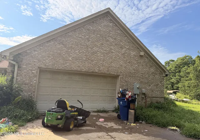Homes for sale in Holly Springs, MS | 154 Dollie Irene Dr, Holly Springs, MS 38635 | MLS# 4155653