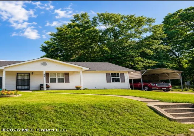 Homes for sale in Winona, MS | 618 Campbell St, Winona, MS 38967 | MLS# 4155236