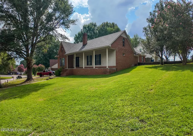 Homes for sale in Olive Branch, MS | 7260 Holly Grove Dr, Olive Branch, MS 38654 | MLS# 4155297