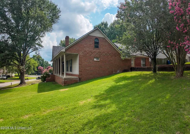 Homes for sale in Olive Branch, MS | 7260 Holly Grove Dr, Olive Branch, MS 38654 | MLS# 4155297