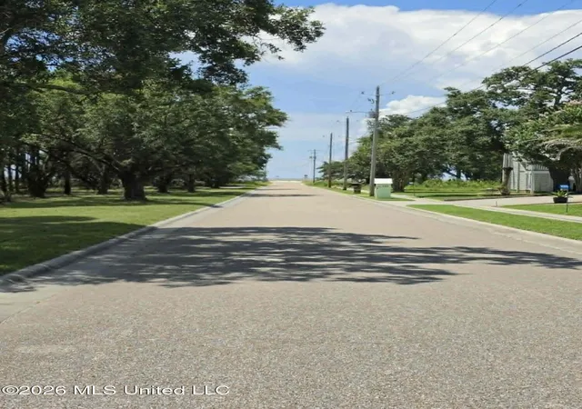 Homes for sale in Long Beach, MS | 126 Markham Dr, Long Beach, MS 39560 | MLS# 4155273