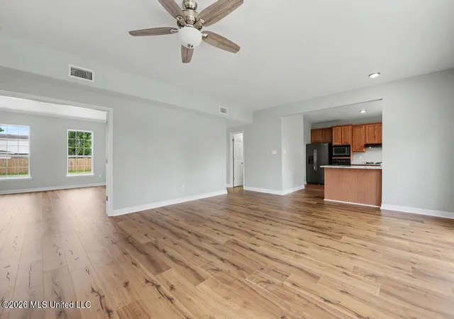 Photo 4 of Single family home for sale at 8218 Groveland Rd, Ocean Springs, MS 39564 | MLS# 4155506 | Listing updated on 2026-10-15