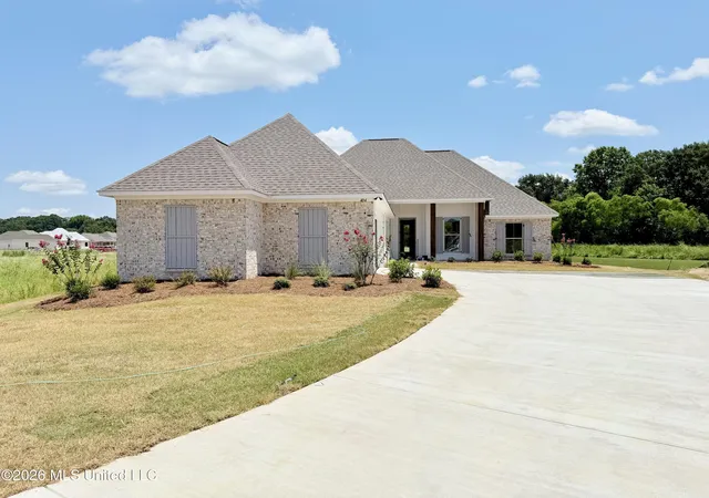Single family home for sale at 404 Alta Vista, Madison, MS 39110 | MLS# 4155260