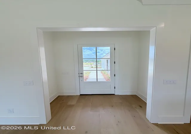 Photo 4 of Single family home for sale at 404 Alta Vista, Madison, MS 39110 | MLS# 4155260 | Listing updated on 2026-09-21