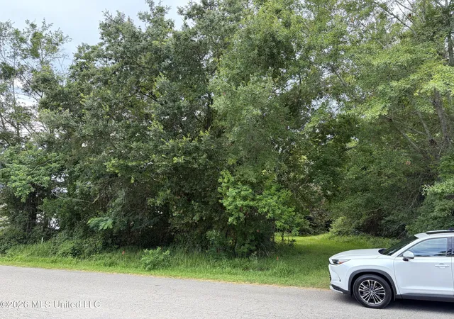 Homes for sale in Biloxi, MS | 6821 Bienville Dr, Biloxi, MS 39532 | MLS# 4155320