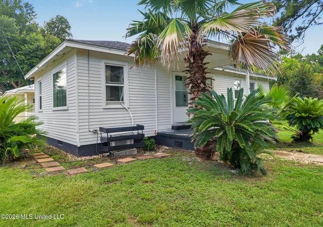 Photo 4 of Single family home for sale at 2002 Greater Ave, Biloxi, MS 39531 | MLS# 4155359 | Listing updated on 2026-10-08