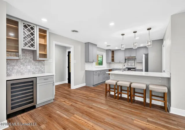 5th image of 1308 Father Ryan Ave, Biloxi, MS 39530 | MLS# 4155288