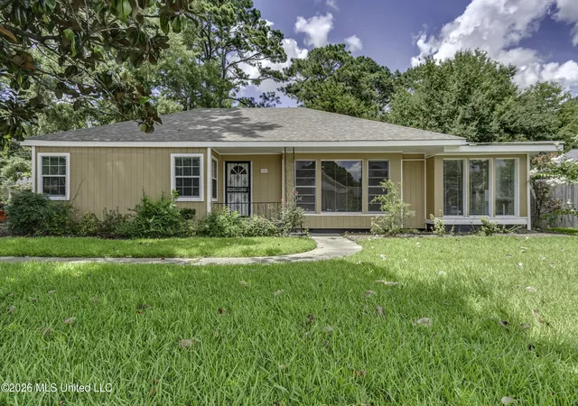 Photo 1 of Single family home for sale at 748 E Northside Dr, Jackson, MS 39206 | MLS# 4155574 | Listing updated on 2026-09-14