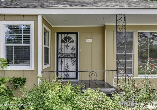 Photo 2 of Single family home for sale at 748 E Northside Dr, Jackson, MS 39206 | MLS# 4155574 | Listing updated on 2026-09-14