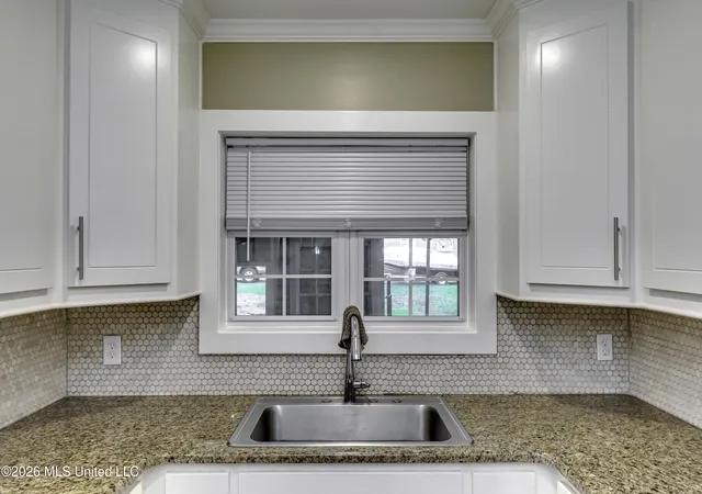 Photo 4 of Single family home for sale at 748 E Northside Dr, Jackson, MS 39206 | MLS# 4155574 | Listing updated on 2026-09-14