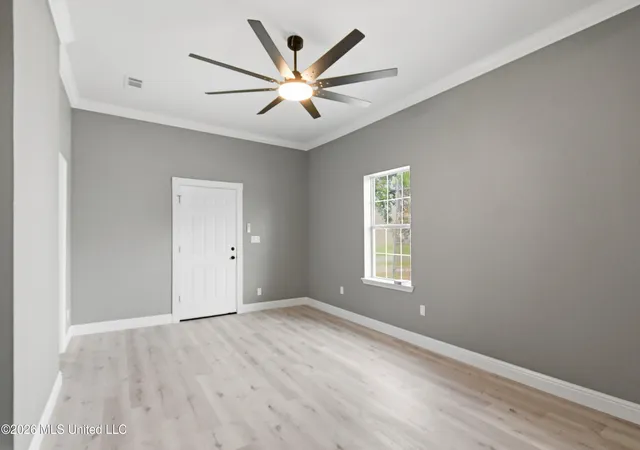 Photo 4 of Single family home for sale at 411 Henry Ave, Pascagoula, MS 39567 | MLS# 4155426 | Listing updated on 2026-09-04