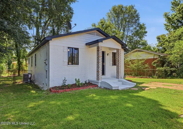 Homes for sale in Canton, MS | 510 Main St, Canton, MS 39046 | MLS# 4155335