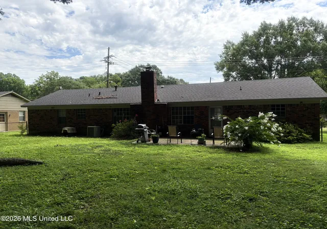 Homes for sale in Senatobia, MS | 212 Heard St, Senatobia, MS 38668 | MLS# 4155318