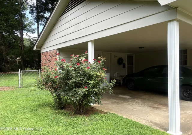 Homes for sale in Senatobia, MS | 212 Heard St, Senatobia, MS 38668 | MLS# 4155318