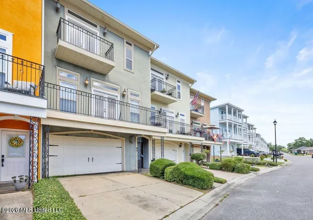 Photo 4 of Townhouse for sale at 30 Oak Aly Ln, Long Beach, MS 39560 | MLS# 4156218 | Listing updated on 2026-07-17