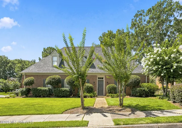 2nd image of 10 Moss Forest Pl, Jackson, MS 39211 | MLS# 4155372