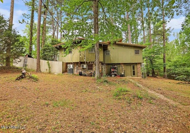 Photo 4 of Single family home for sale at 117 Sweetgum Ln, Florence, MS 39073 | MLS# 4157000 | Listing updated on 2026-07-30