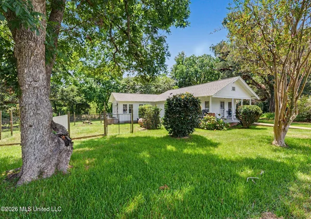 Homes for sale in Lucedale, MS | 118 Don Vincent Dr, Lucedale, MS 39452 | MLS# 4155361