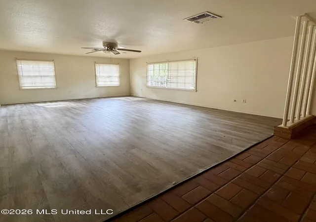 Photo 2 of Single family home for sale at 247 Dona Ave, Jackson, MS 39212 | MLS# 4155338 | Listing updated on 2026-08-27