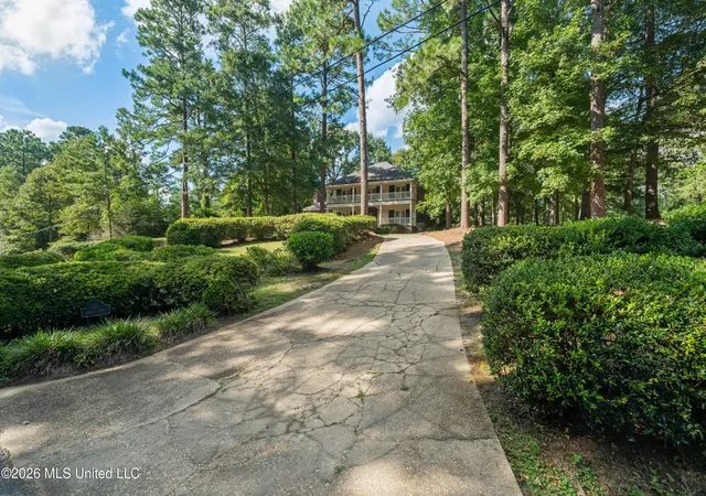Photo 3 of Single family home for sale at 16 Dunleith Ct, Hattiesburg, MS 39402 | MLS# 4155341 | Listing updated on 2026-10-02