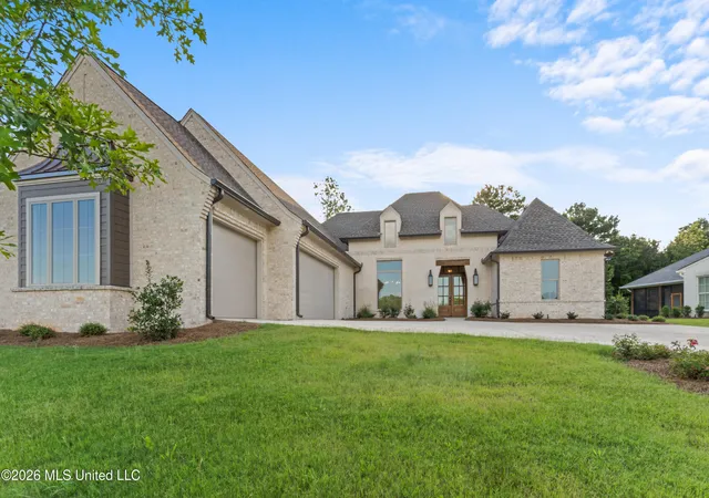 Homes for sale in Flowood, MS | 637 Big Valley Loop, Flowood, MS 39232 | MLS# 4155464