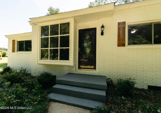 Homes for sale in Taylorsville, MS | 304 Spring St, Taylorsville, MS 39168 | MLS# 4155364