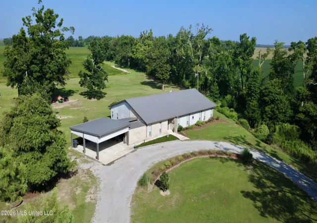 Photo 1 of Single family home for sale at 1592 Richland Rd, Silver City, MS 39166 | MLS# 4156668 | Listing updated on 2026-07-22