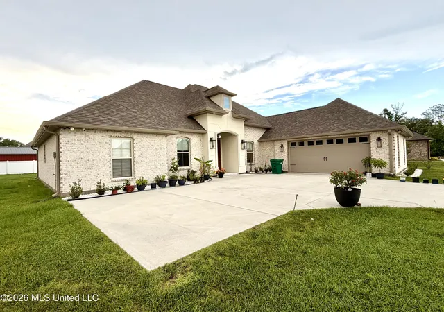 2nd image of 509 Pemberton Pl, Picayune, MS 39466 | MLS# 4155440