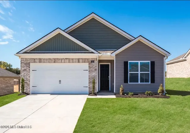 Photo 1 of Sale Pending at 83 Erie Ave, Byhalia, MS 38611 | MLS# 4155407 | Listing updated on 2026-09-24