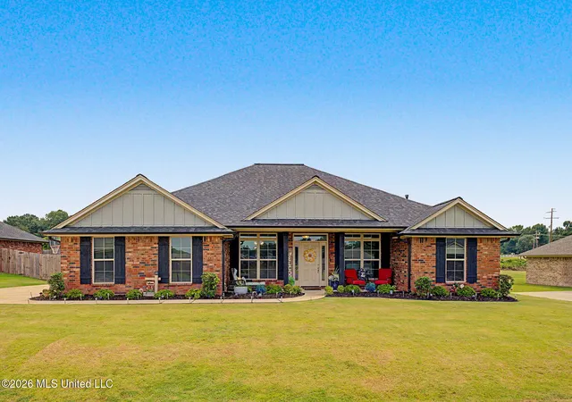 Homes for sale in Horn Lake, MS | 5933 Grove Ln, Horn Lake, MS 38637 | MLS# 4155508